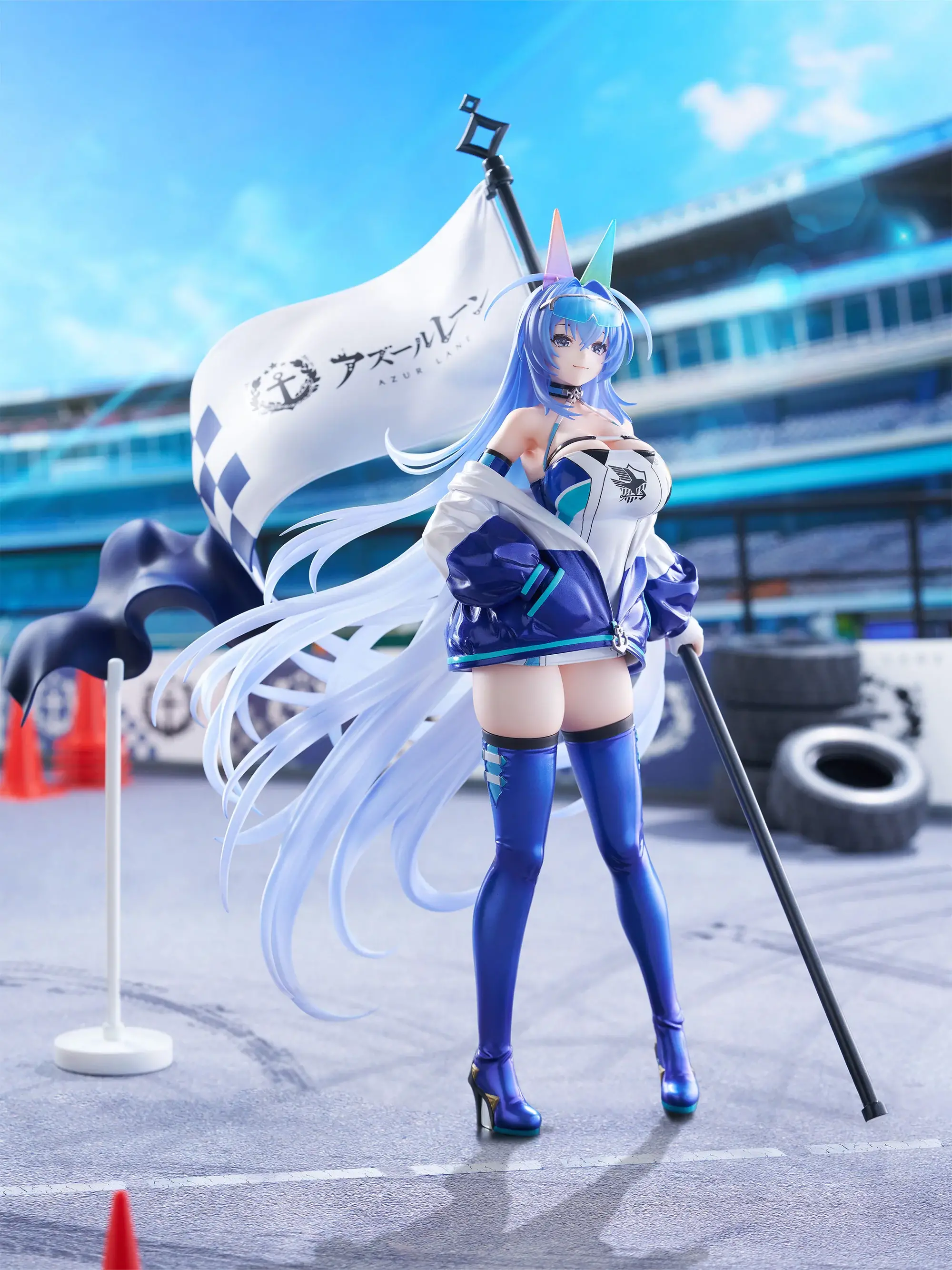 Figurine New Jersey IRF2024ver. d'Azur Lane par F:NEX (Furyu), tenue race queen bleue métallisée avec drapeau de course